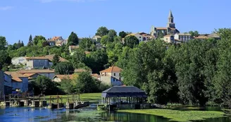 Saint-Simeux, Village de Pierres et de Vignes Saint-Simeux, Village de Pierres et de Vignes